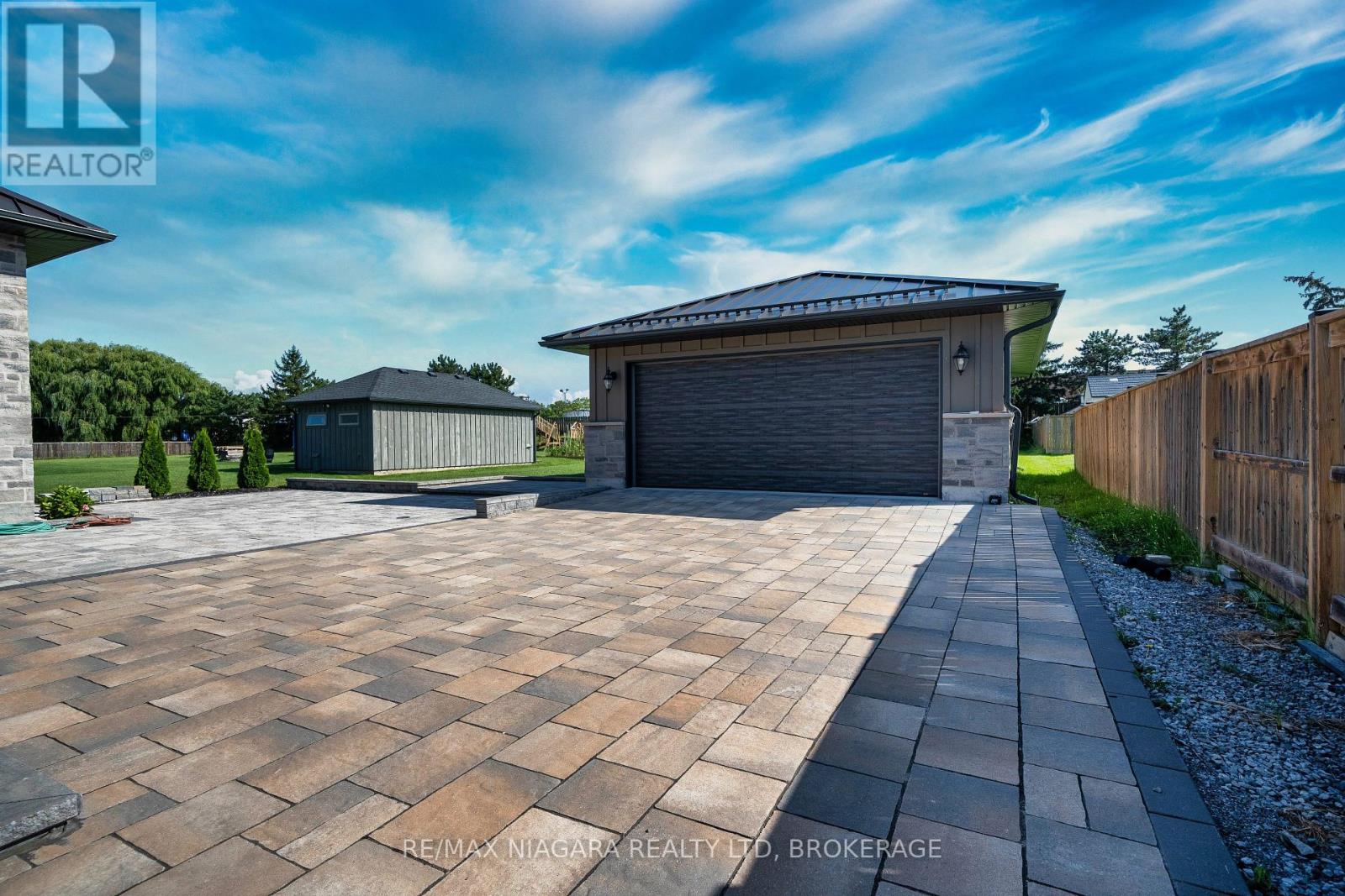 327 QUEENSTON ROAD - Image 46