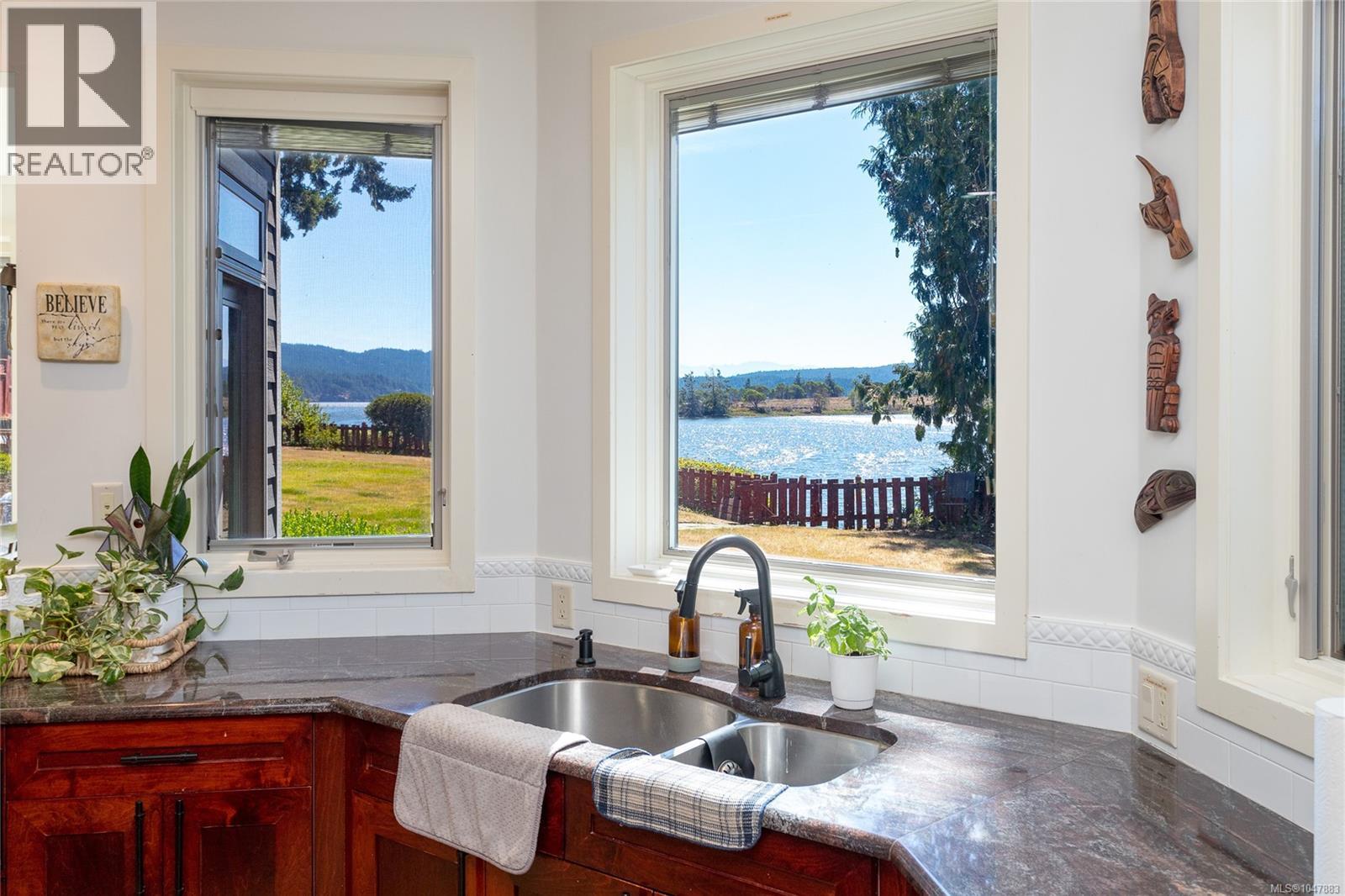 5469 Sooke Rd - 10