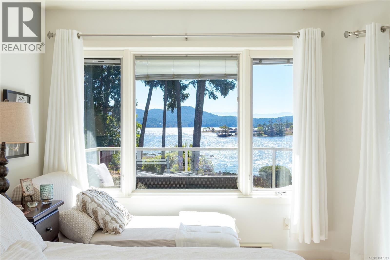 5469 Sooke Rd - Image 12