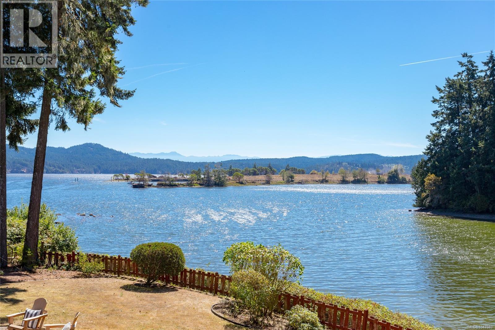 5469 Sooke Rd - 20