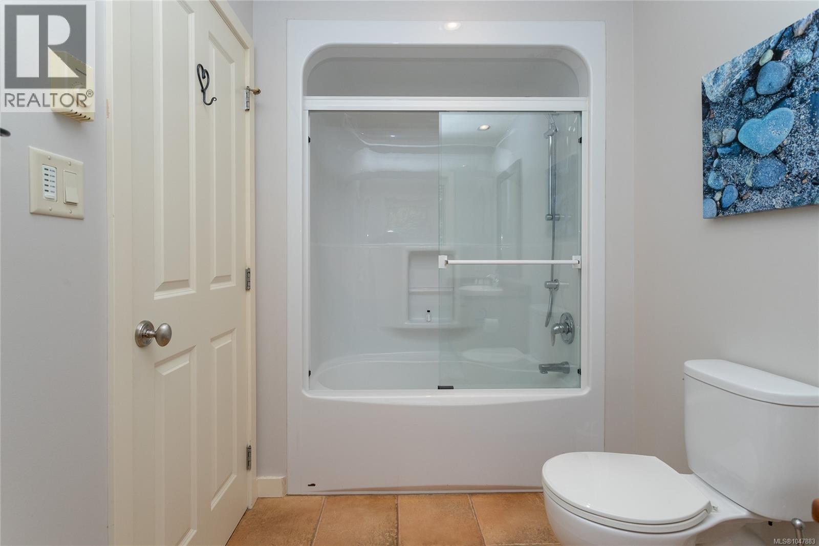 5469 Sooke Rd - 26