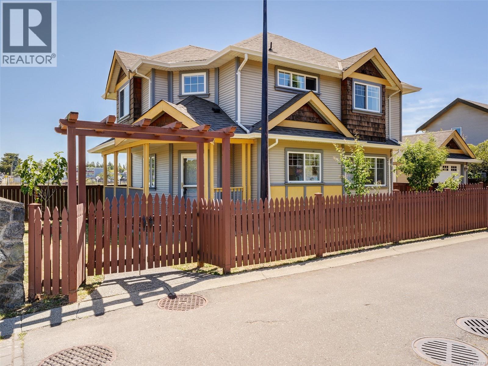 #1 921 Colville Rd - 22