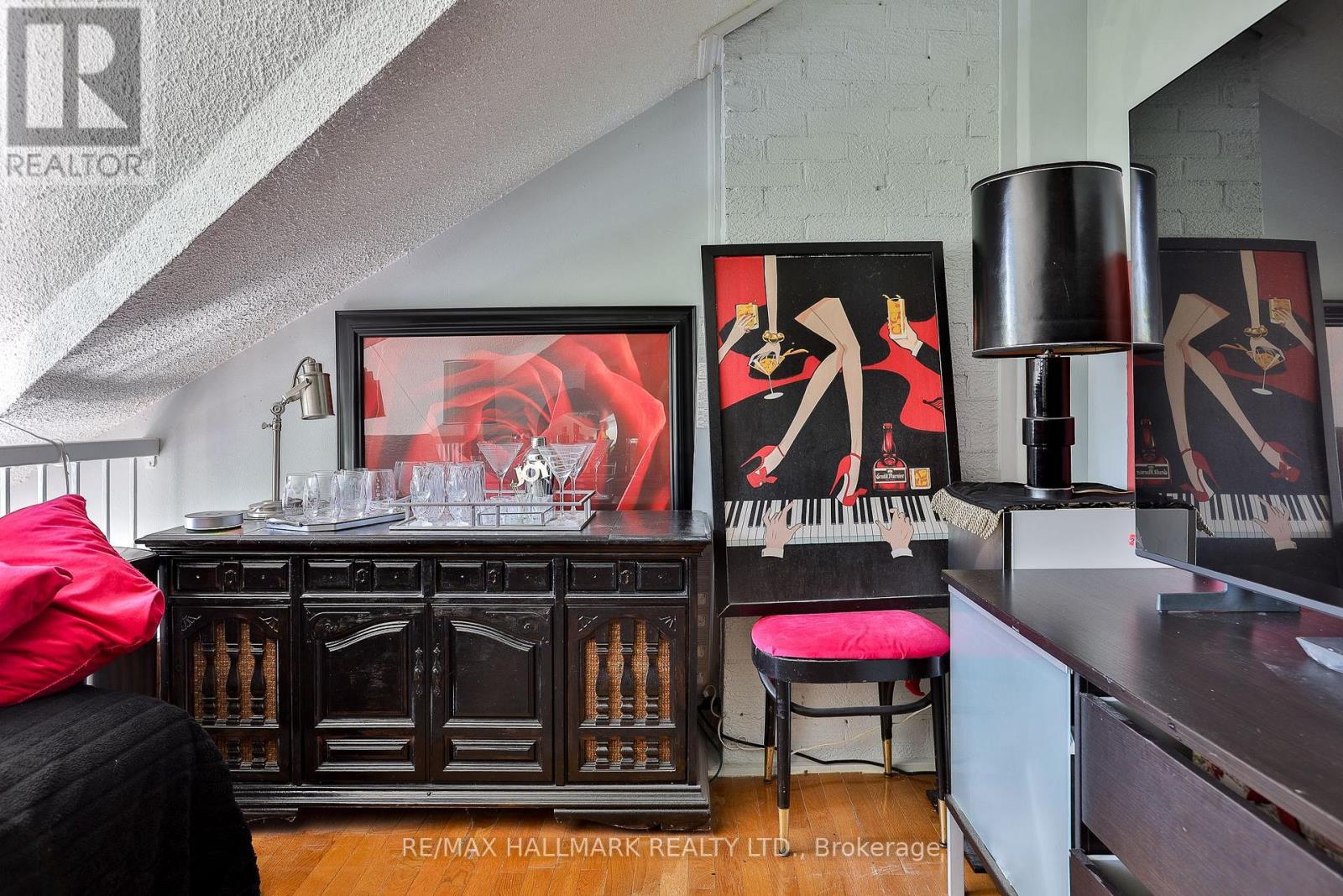 #21 17 PEMBROKE STREET - Image 27