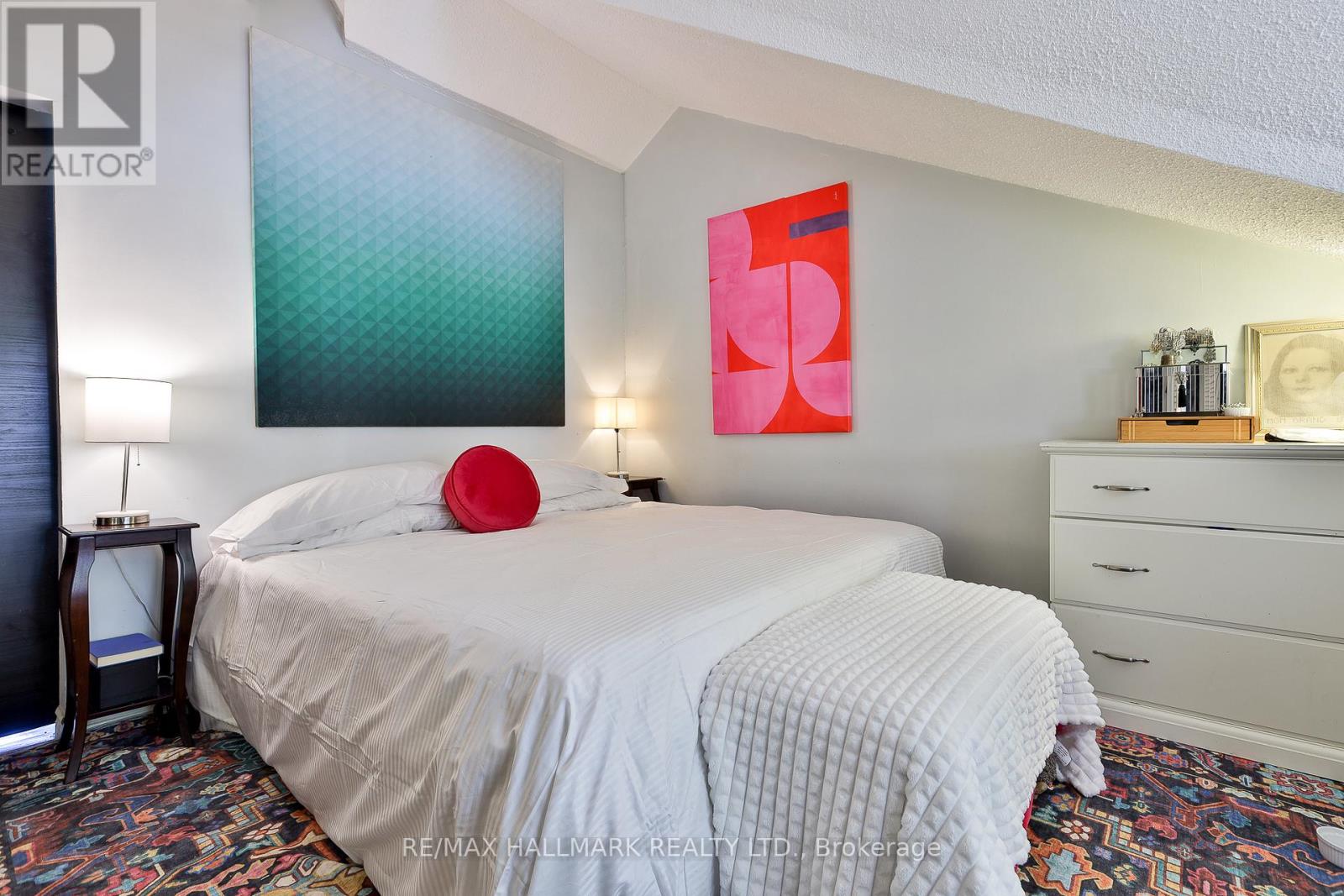 #21 17 PEMBROKE STREET - Image 33