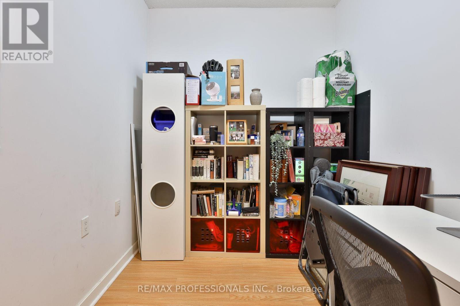 #1608 85 BLOOR STREET E - 3