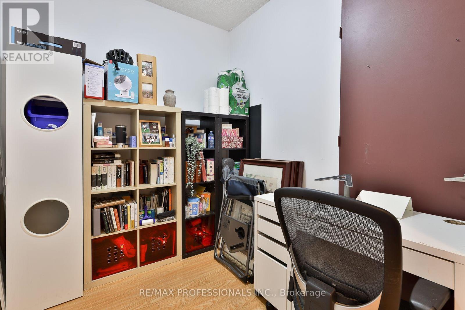 #1608 85 BLOOR STREET E - 4