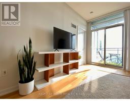 4011 - 21 Iceboat Terrace, Toronto, ON M5V4A9 Photo 6