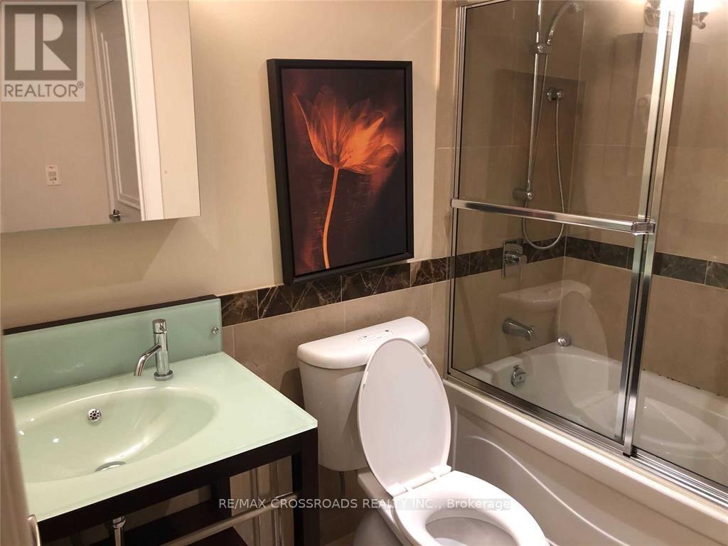 #530 650 SHEPPARD AVENUE E - 7