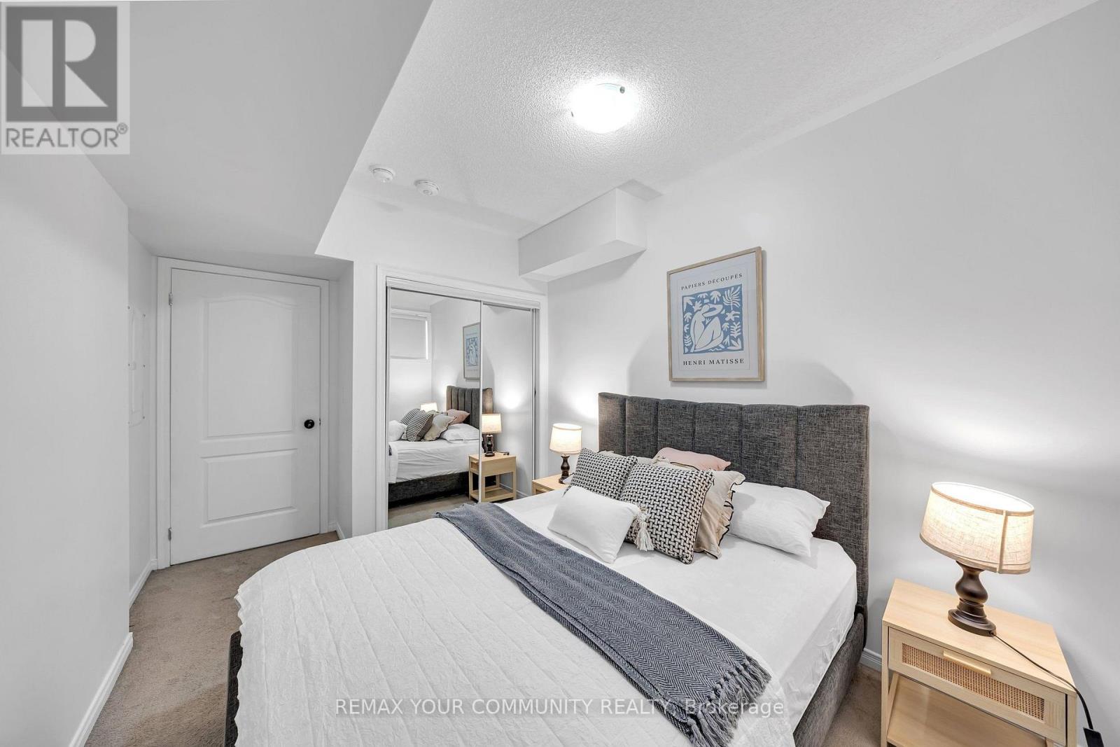 #120 500 KINGBIRD GROVE - 32