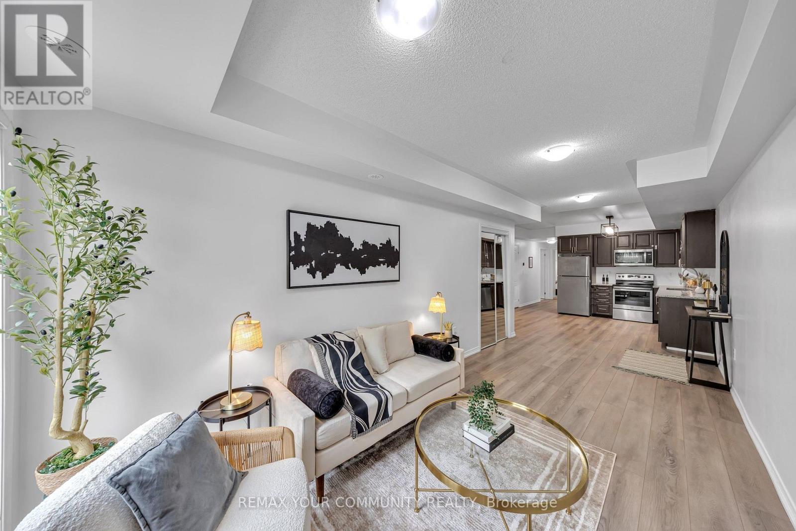 #120 500 KINGBIRD GROVE - Image 8