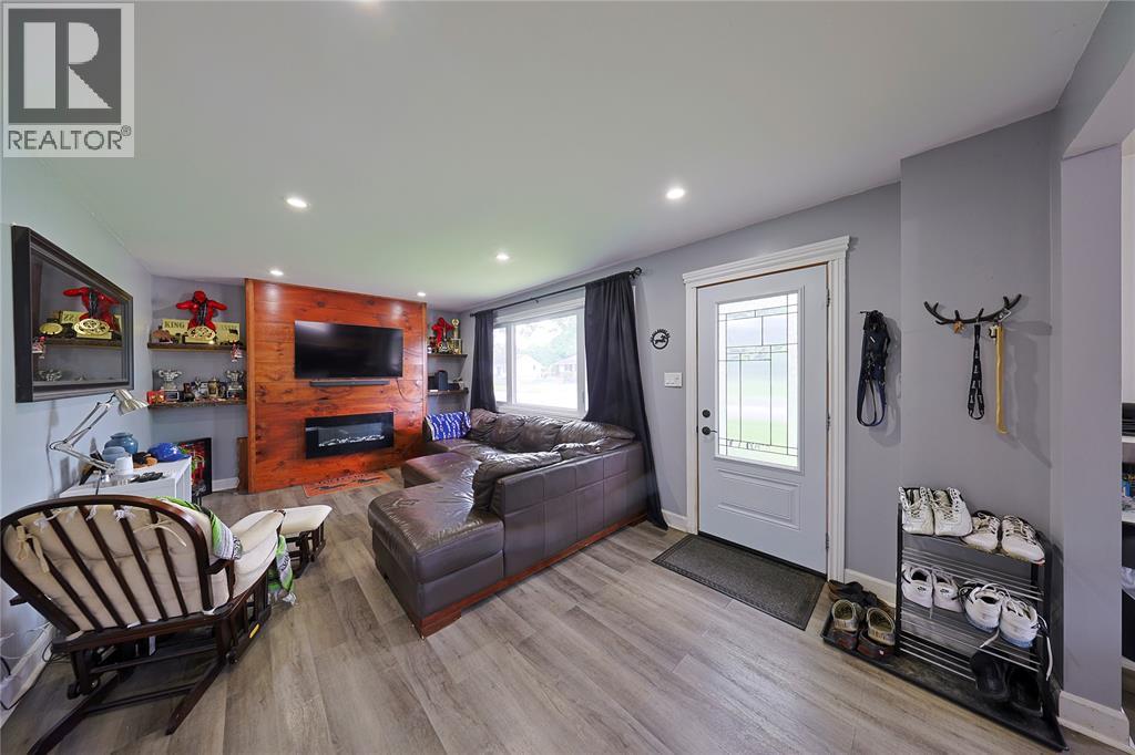 808 Rosedale AVENUE - Image 9