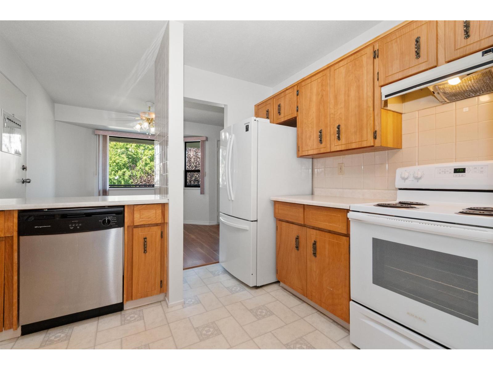 2 Bed, 1 Bath House for Sale in Chilliwack – 6 7455 HURON STREET, Sardis West Vedder, Chilliwack – MLS# R3158777 - Image 4