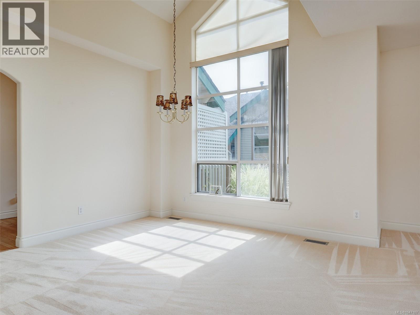 77 530 Marsett Place, Saanich