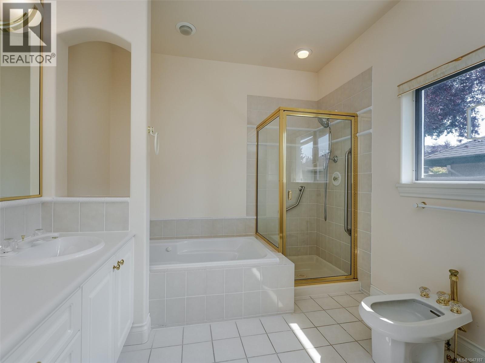 77 530 Marsett Place, Saanich