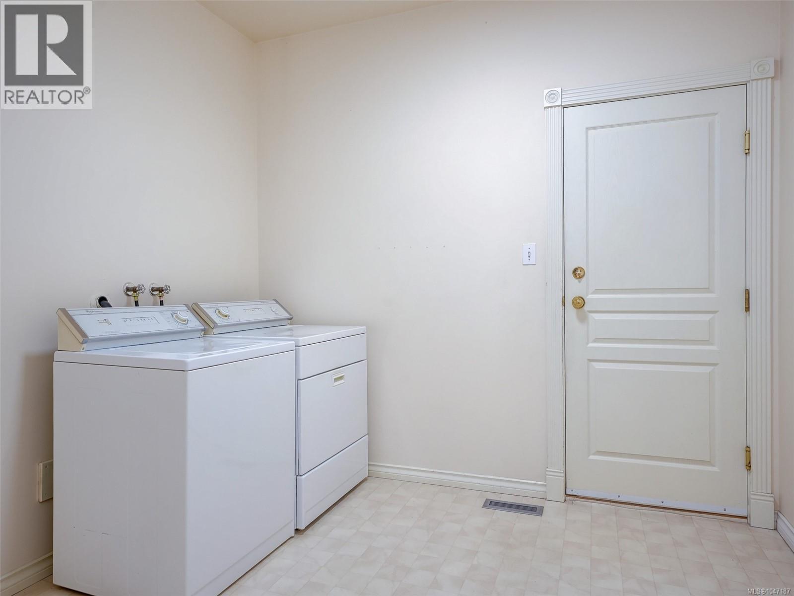 77 530 Marsett Place, Saanich