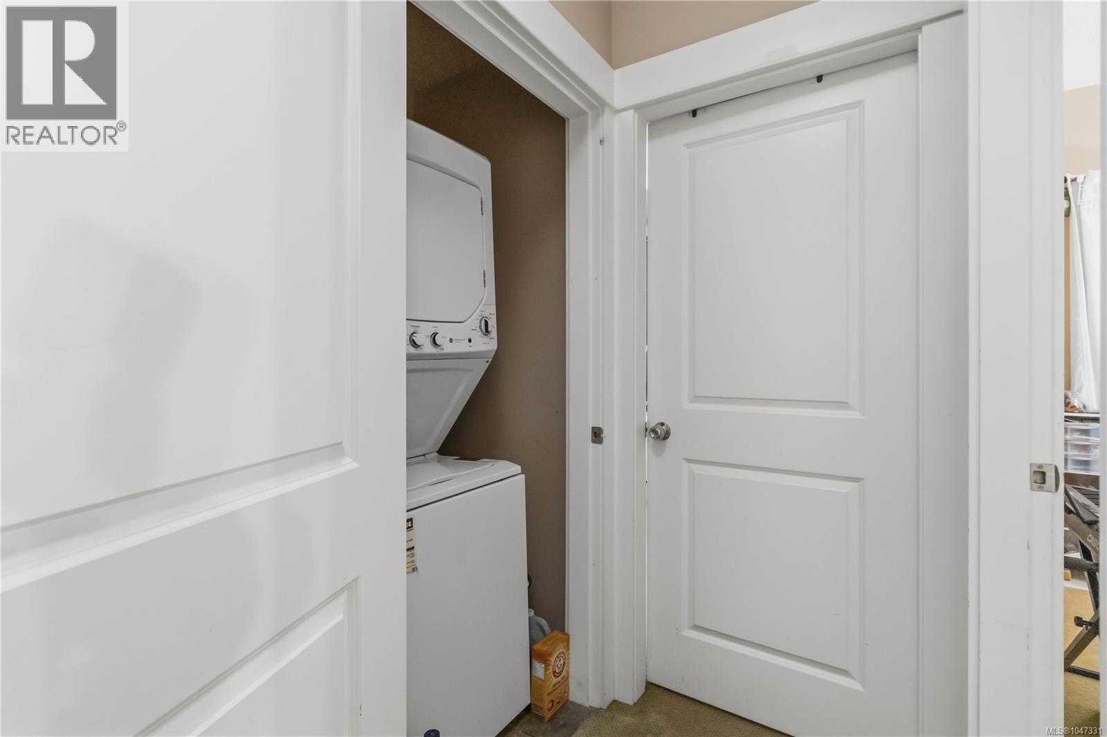#105 630 Speed Ave - Image 30