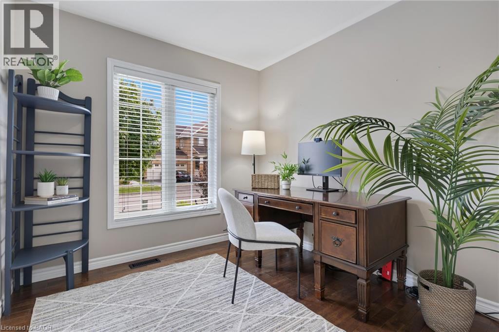 32 CHASE Crescent - 6