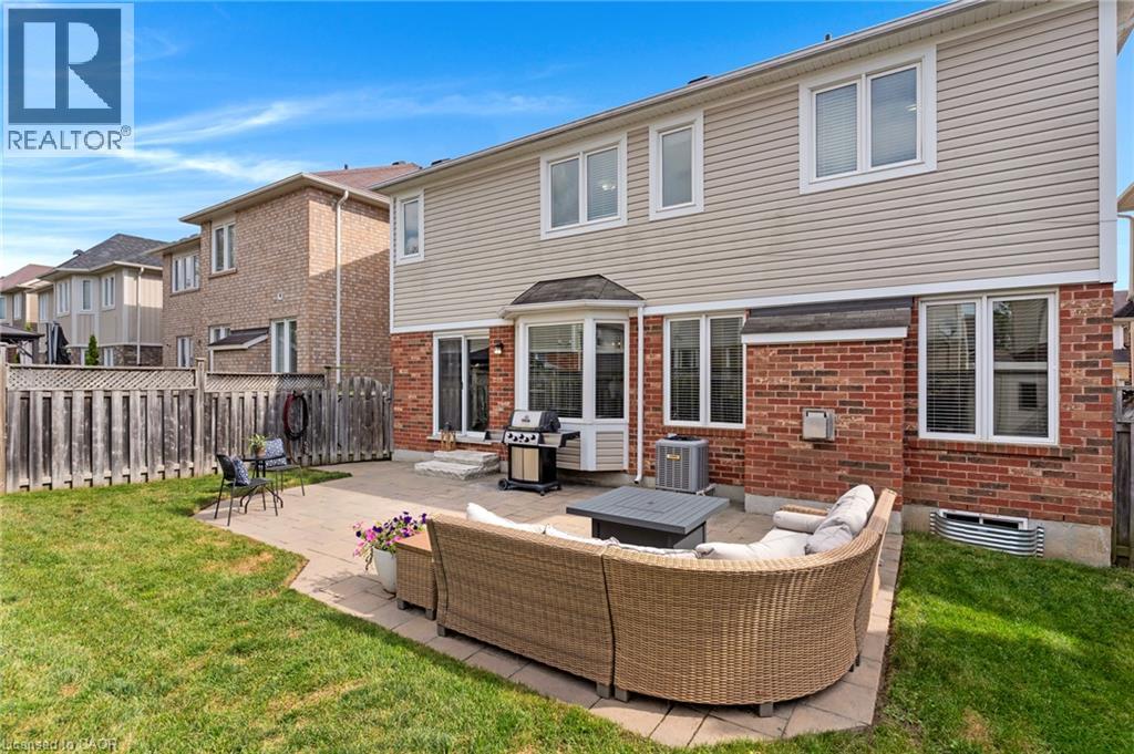 32 CHASE Crescent - 45
