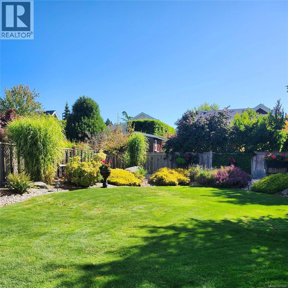 10117 West Saanich Rd - 48