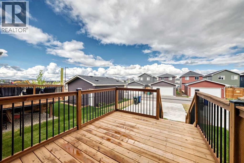 1104 Bayview Gardens SW - 48