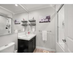 3496 196 Street, Langley, BC V3A4T7 Photo 17
