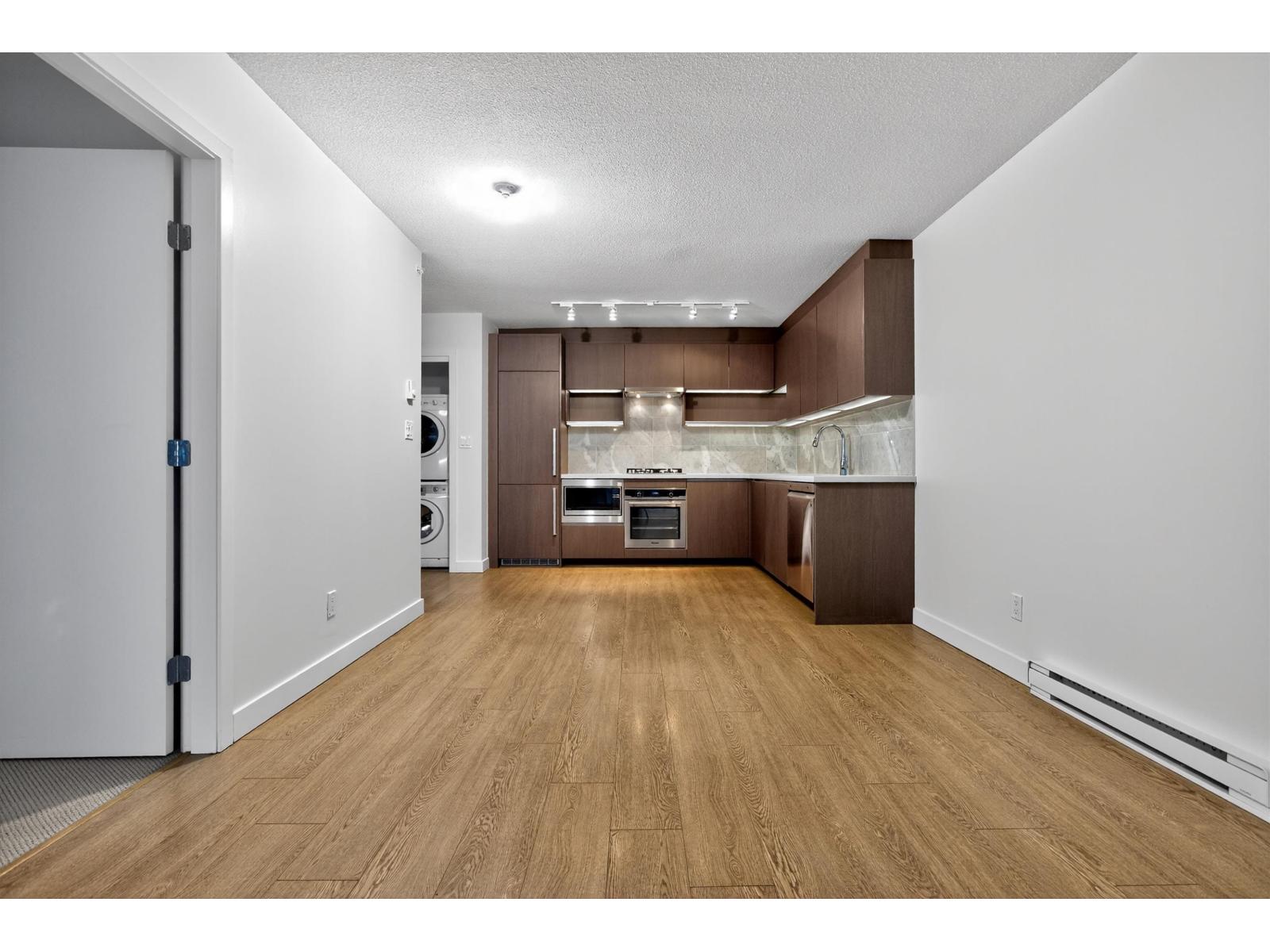 1 Bed, 1 Bath House for Sale in Surrey – 3008 13696 100 AVENUE, Surrey – MLS# R3158977 - Image 5