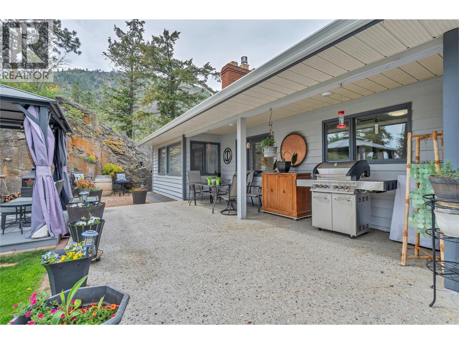 103 EAGLE Drive - 33