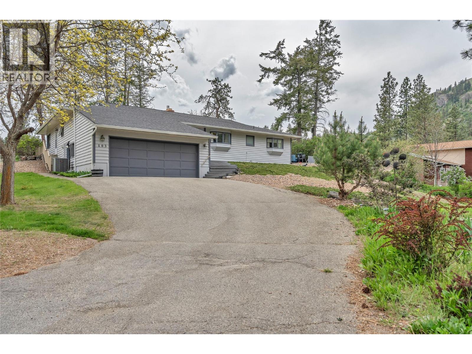 103 EAGLE Drive - Image 3