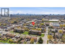 1049 Glencairn Avenue, Toronto, ON M6B2B1 Photo 29