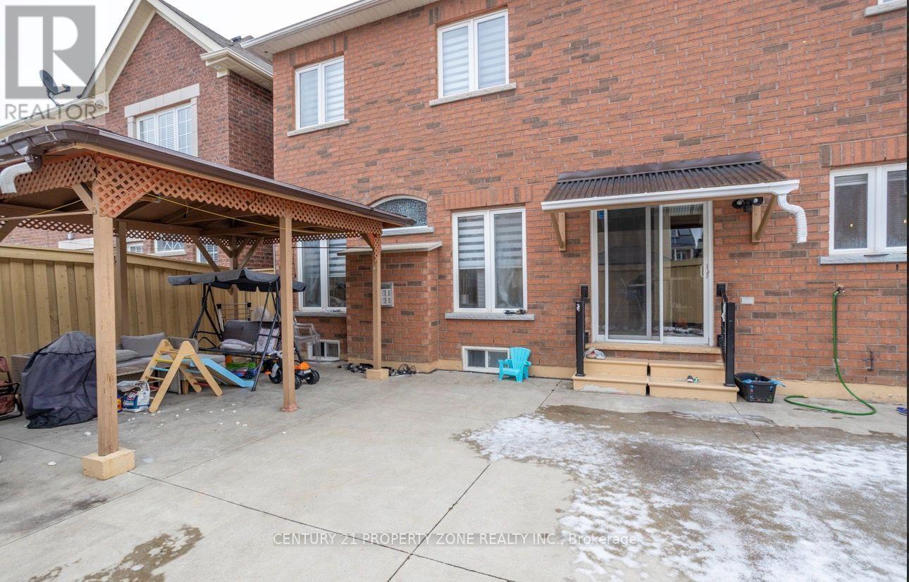 31 GAME CREEK CRESCENT - 48