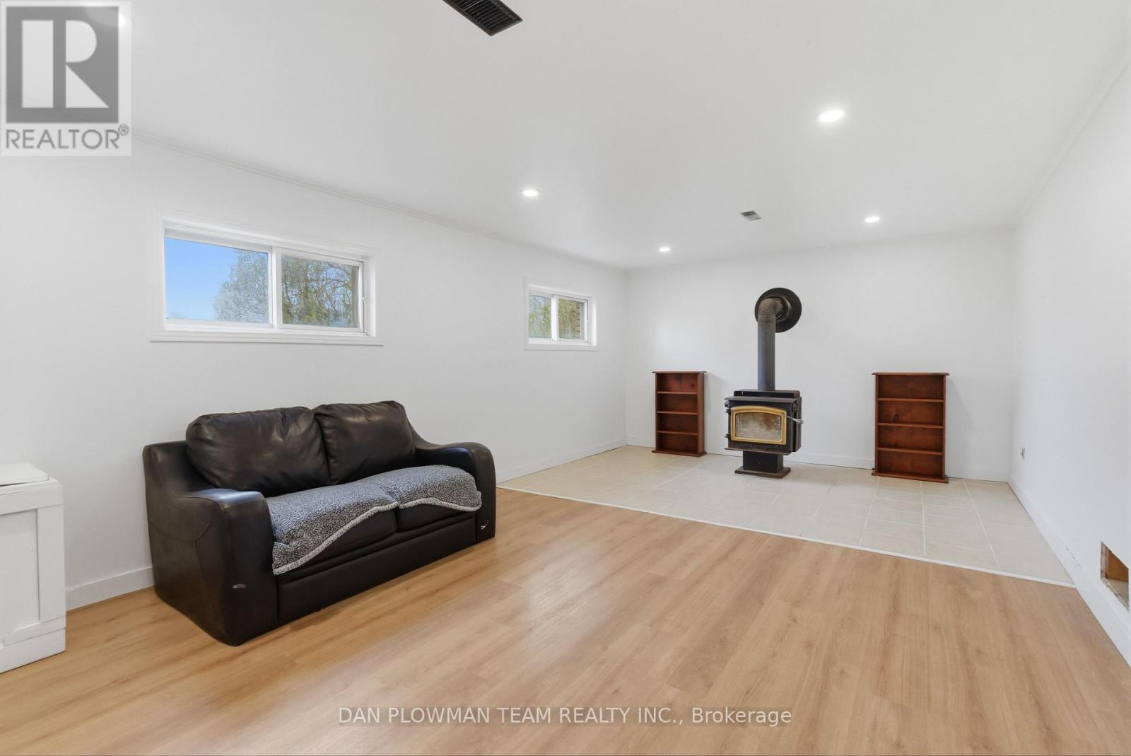 29 HYWOOD ROAD - 24