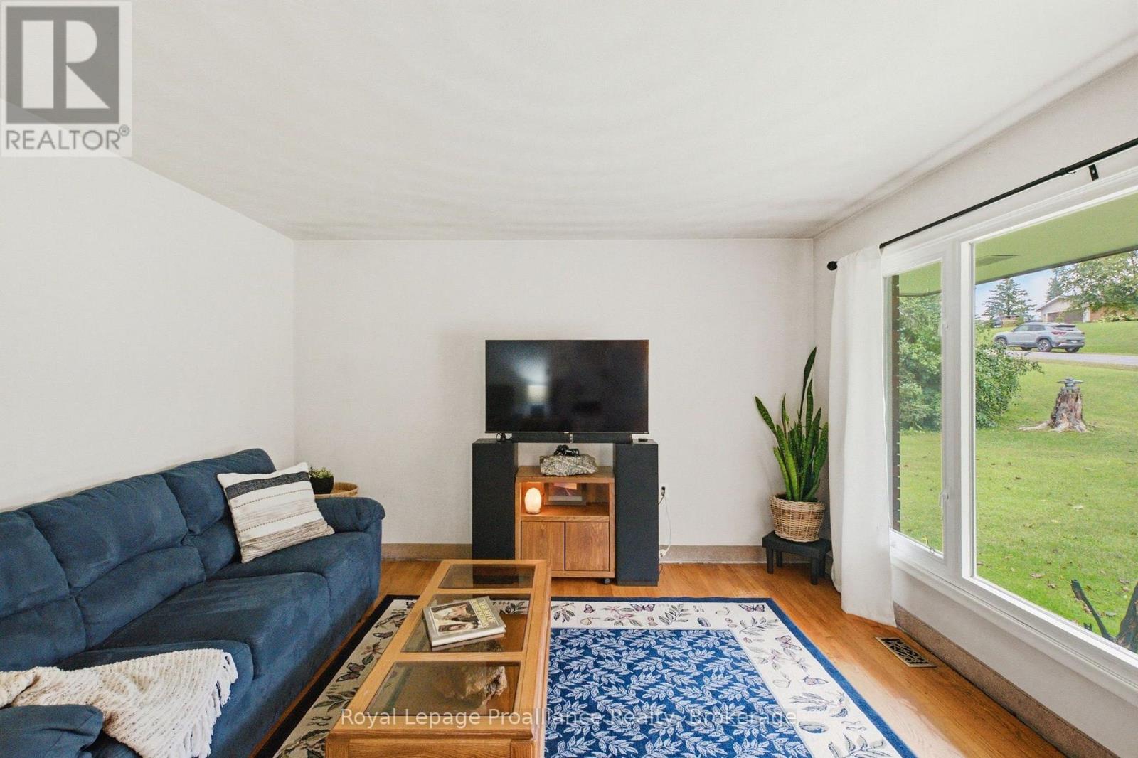 [private address] - Image 10