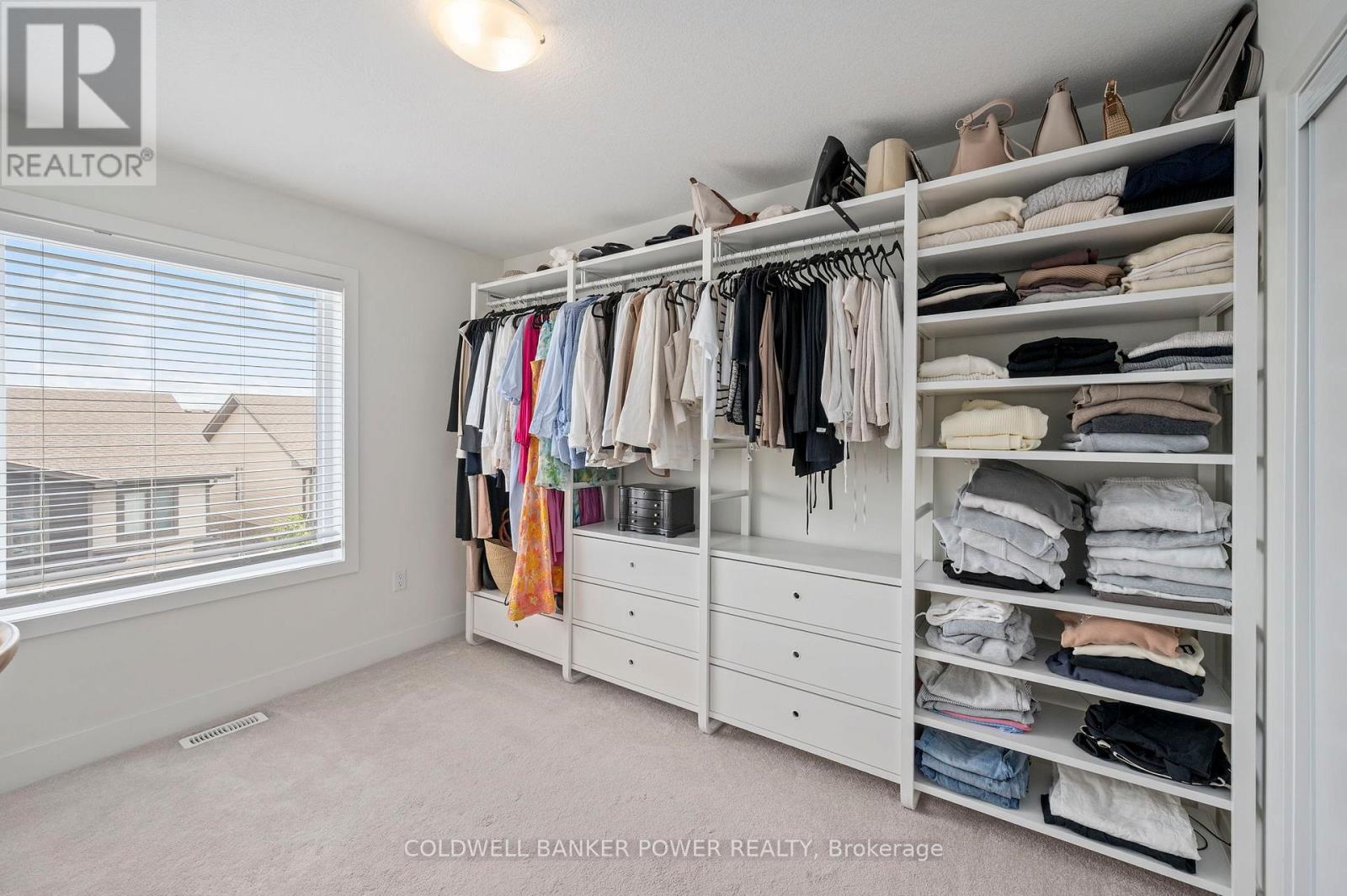 3 bedroom Single Family interior view, 23- 1960 Dalmagarry Road, London North (North E), Ontario