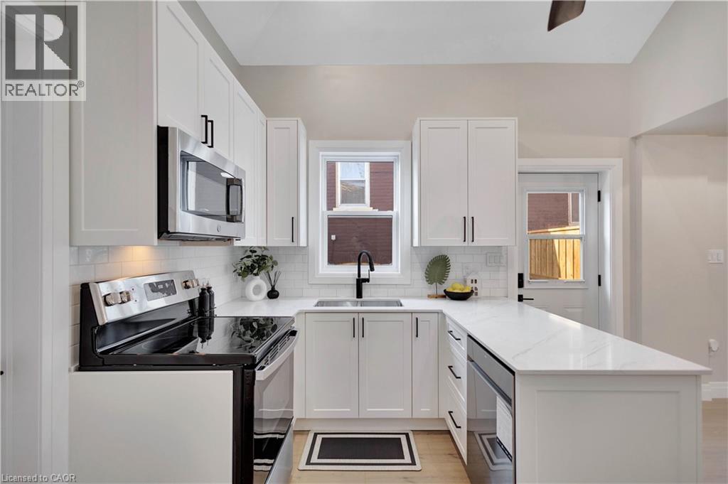 187 DRUMMOND Street - 15