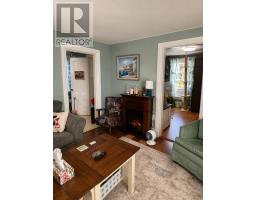 Porch - 31 Russell Street, Summerside, PE C1N2T4 Photo 6