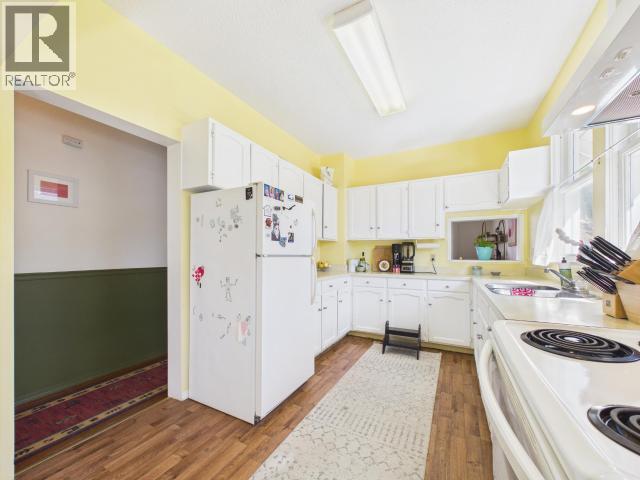 5767 MAPLE AVE - Image 10