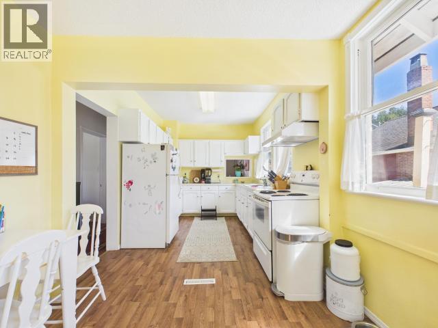 5767 MAPLE AVE - Image 11