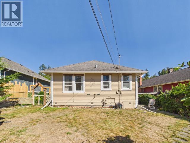 5767 MAPLE AVE - Image 27