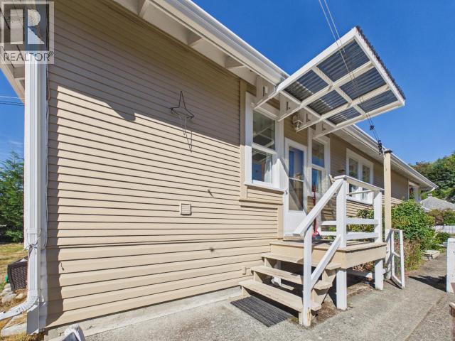 5767 MAPLE AVE - Image 29