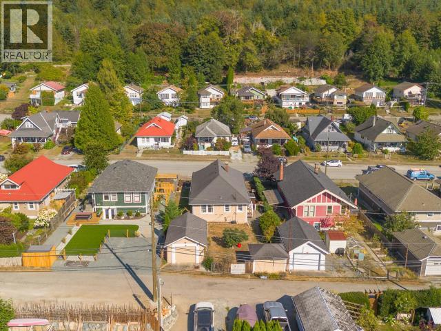 5767 MAPLE AVE - Image 48
