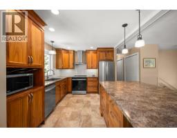 Bedroom - 1023 Sylvan Rd, Comox, BC V9M3Z1 Photo 12