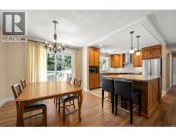 1023 Sylvan Rd, Comox, BC V9M3Z1 Photo 17