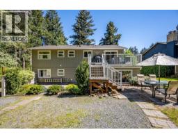 Kitchen - 1023 Sylvan Rd, Comox, BC V9M3Z1 Photo 7