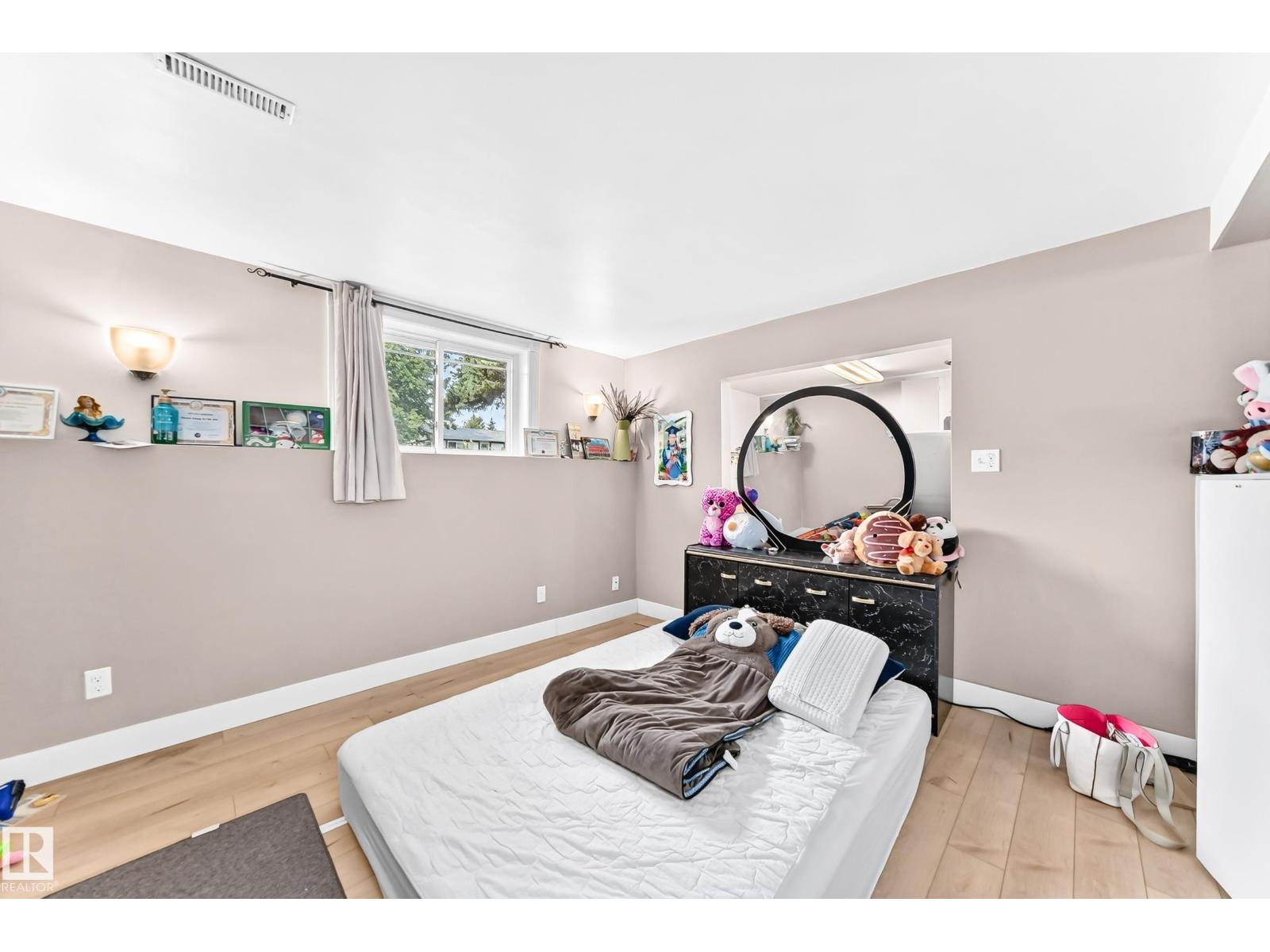 9031 150 ST NW - Image 32