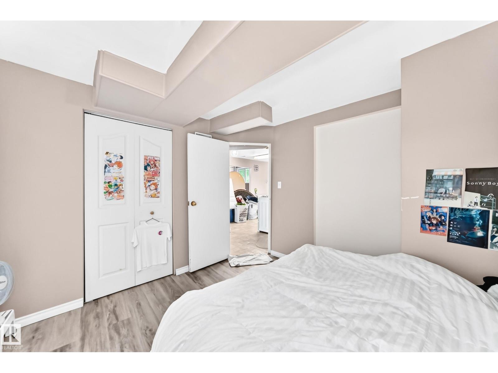 9031 150 ST NW - 31