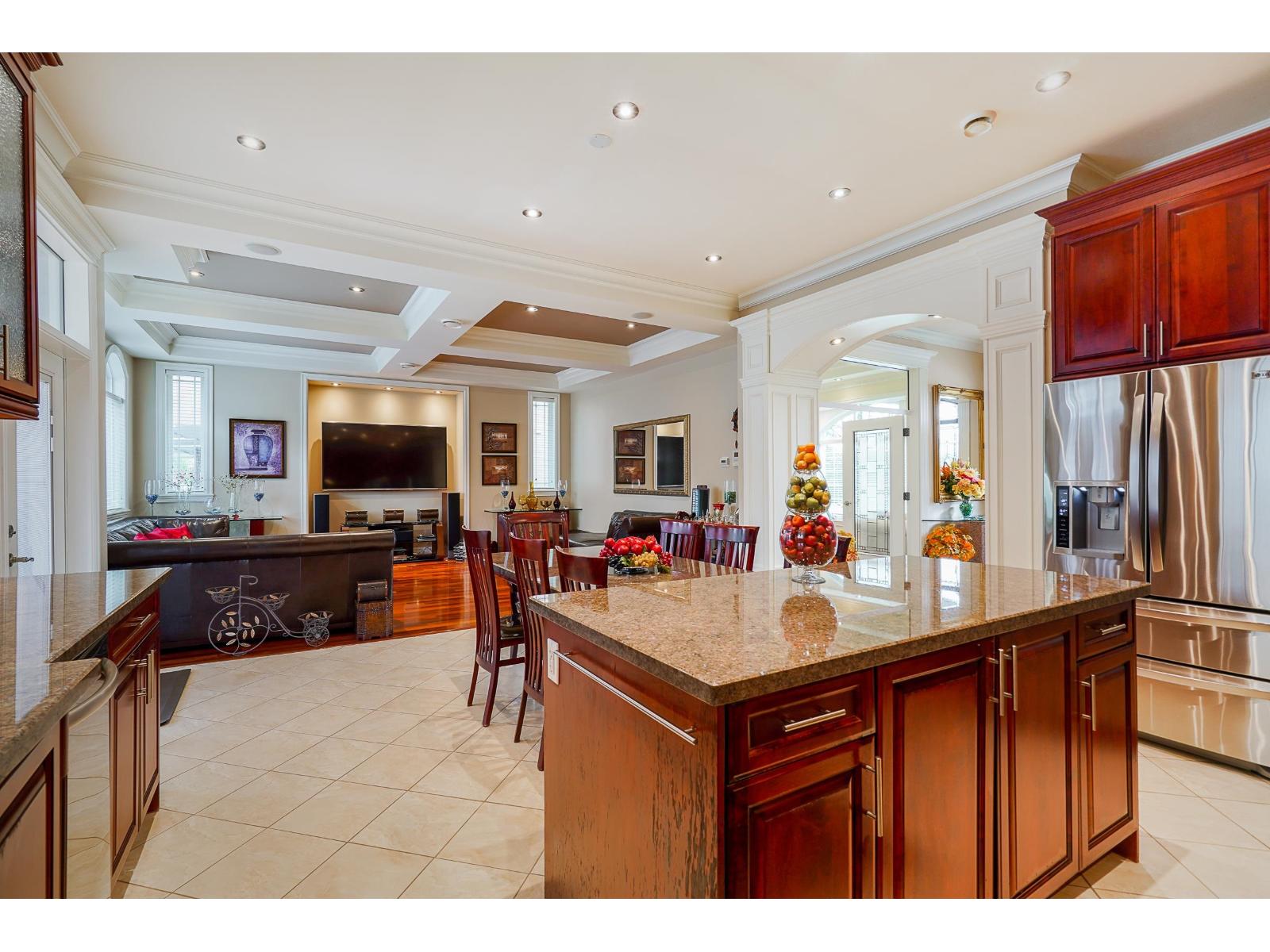 6 Bed, 5 Bath House for Sale in Surrey – 7811 148 AVENUE, Surrey – MLS# R3158329 - Image 6