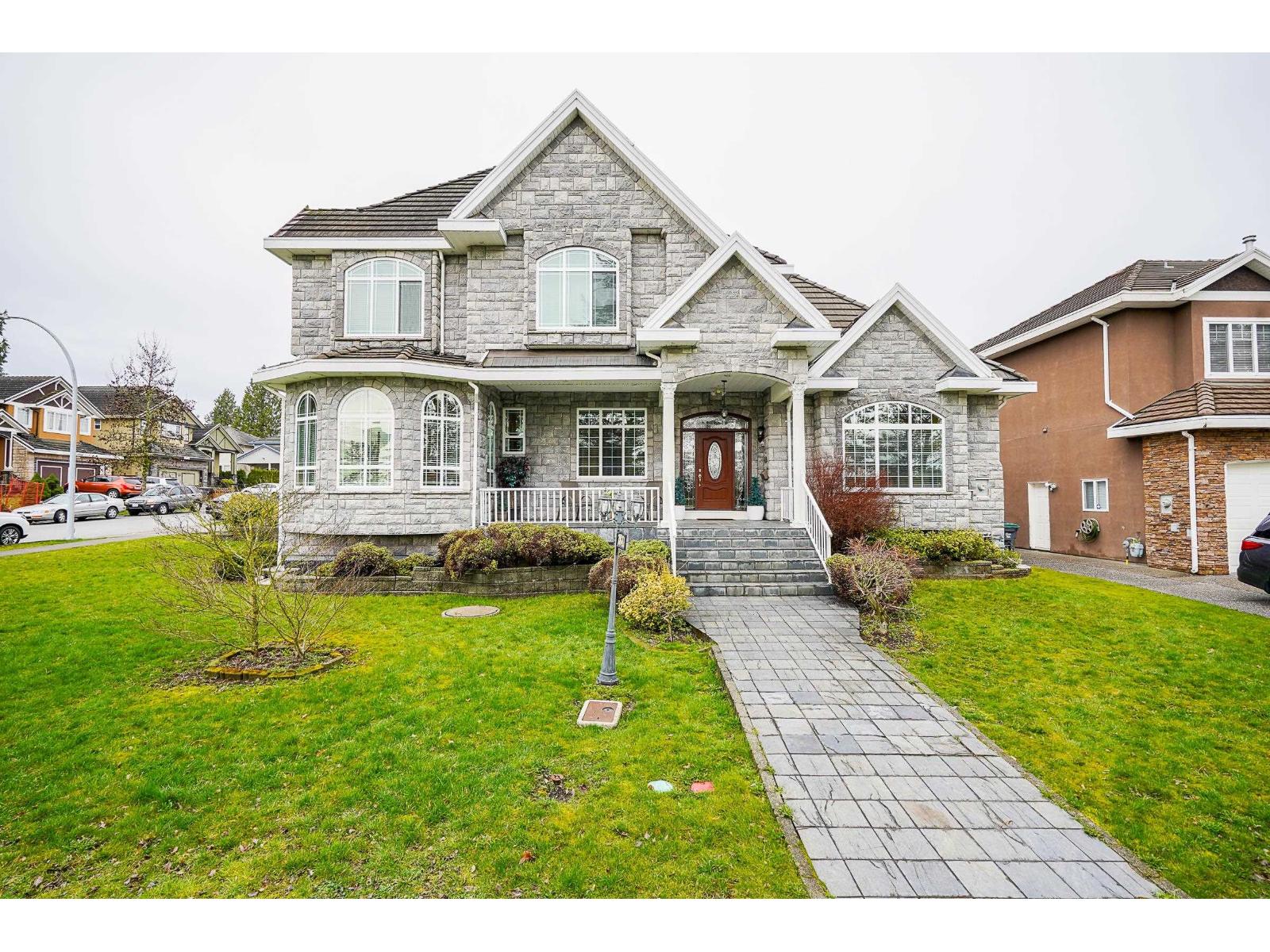 6 Bed, 5 Bath House for Sale in Surrey – 7811 148 AVENUE, Surrey – MLS# R3158329 - Image 25