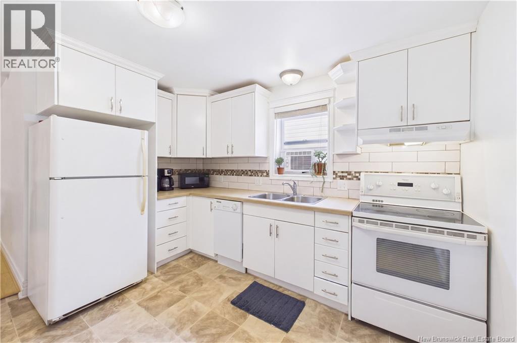 #A & B 127 Cornhill Street - 10