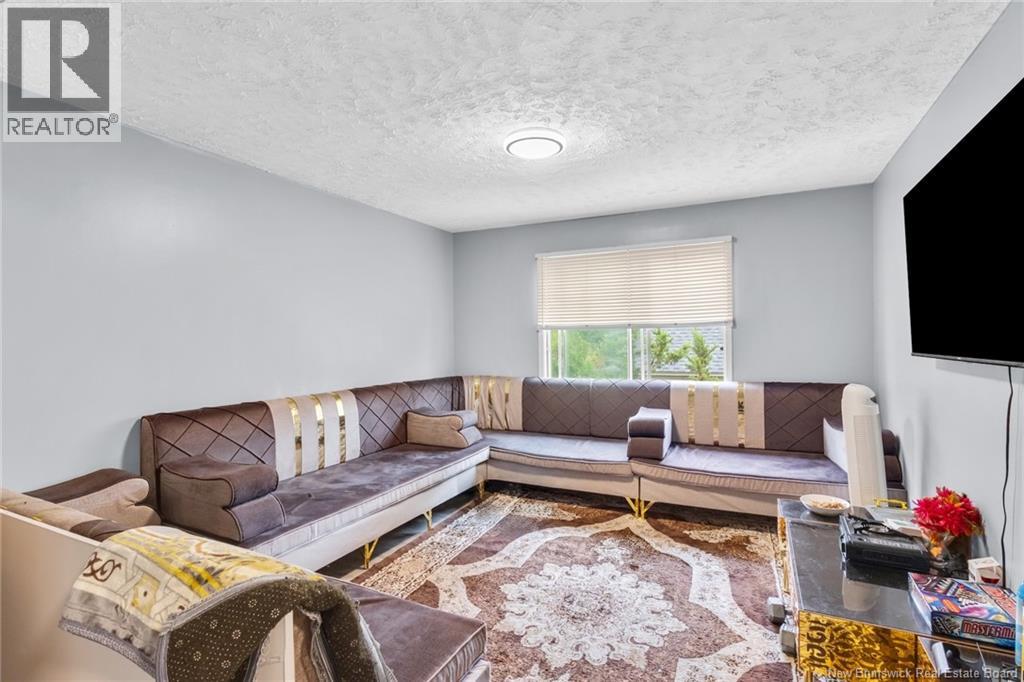 241 Saunders Street - Image 11