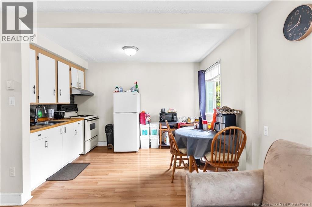 241 Saunders Street - 20